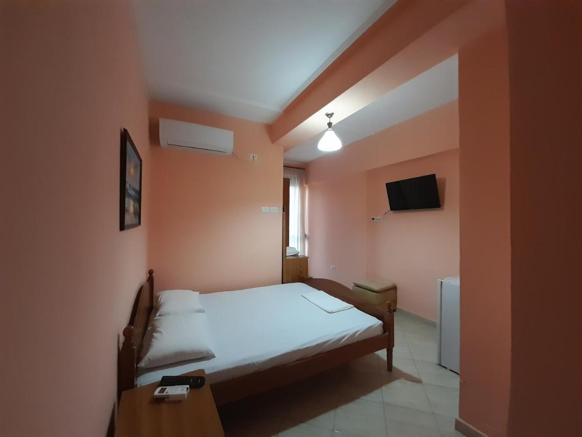 Hotel Rossi Vlore Exterior photo